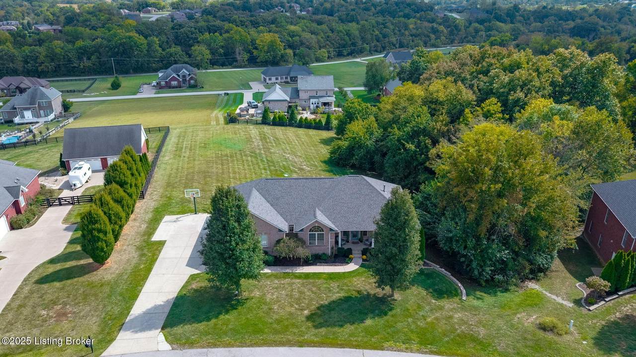 https://bt-photos.global.ssl.fastly.net/louisville/1280_boomver_1_1720326-2.jpg