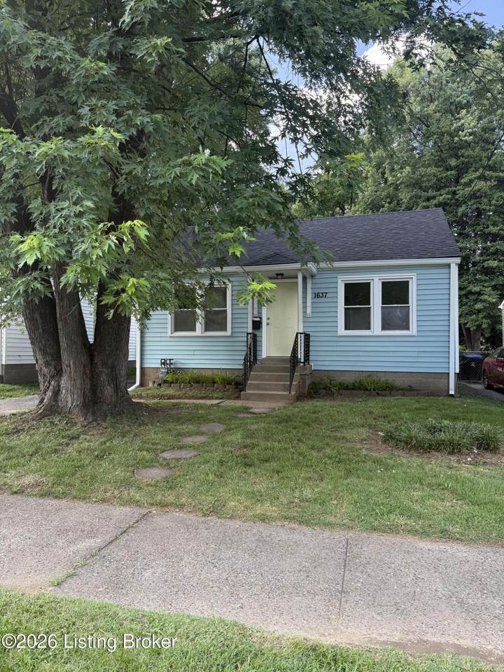 1637 Thornberry Ave - Photo 1
