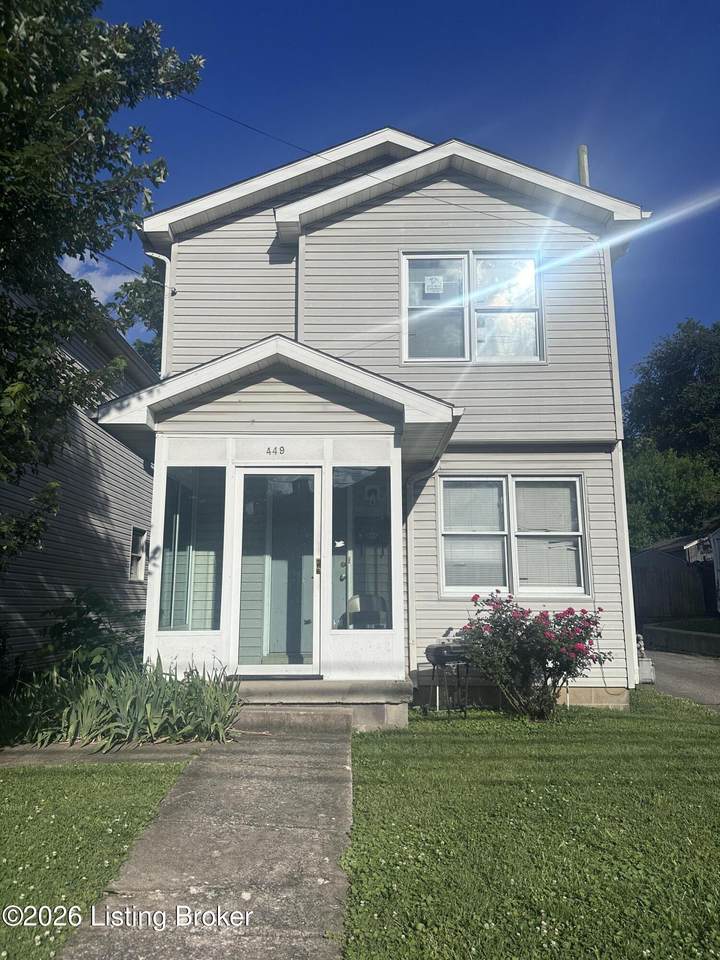 449 26th St - Photo 1