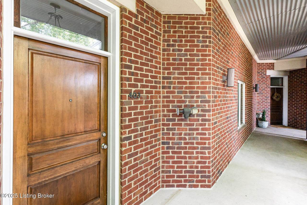https://bt-photos.global.ssl.fastly.net/louisville/1280_boomver_1_1720880-2.jpg