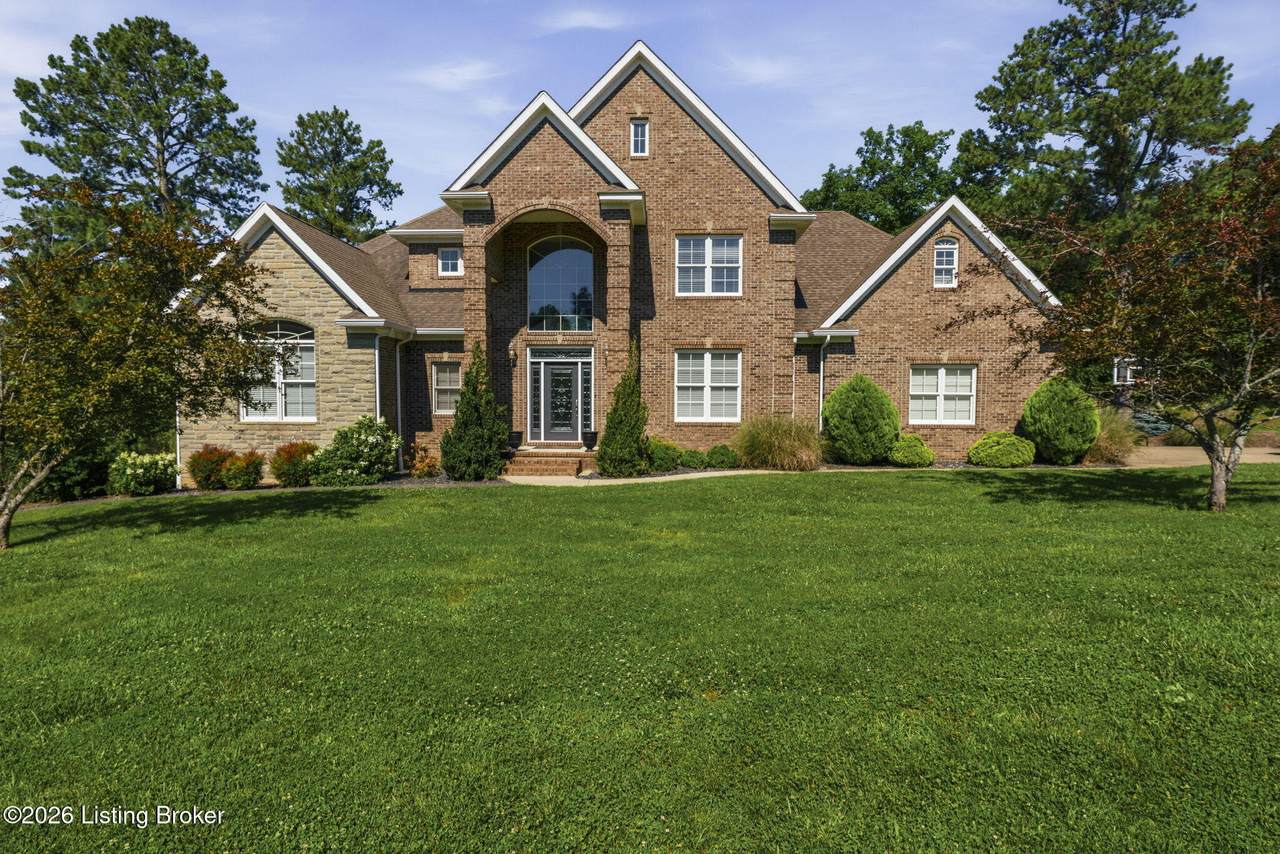 191 Oakmont Blvd - Photo 1
