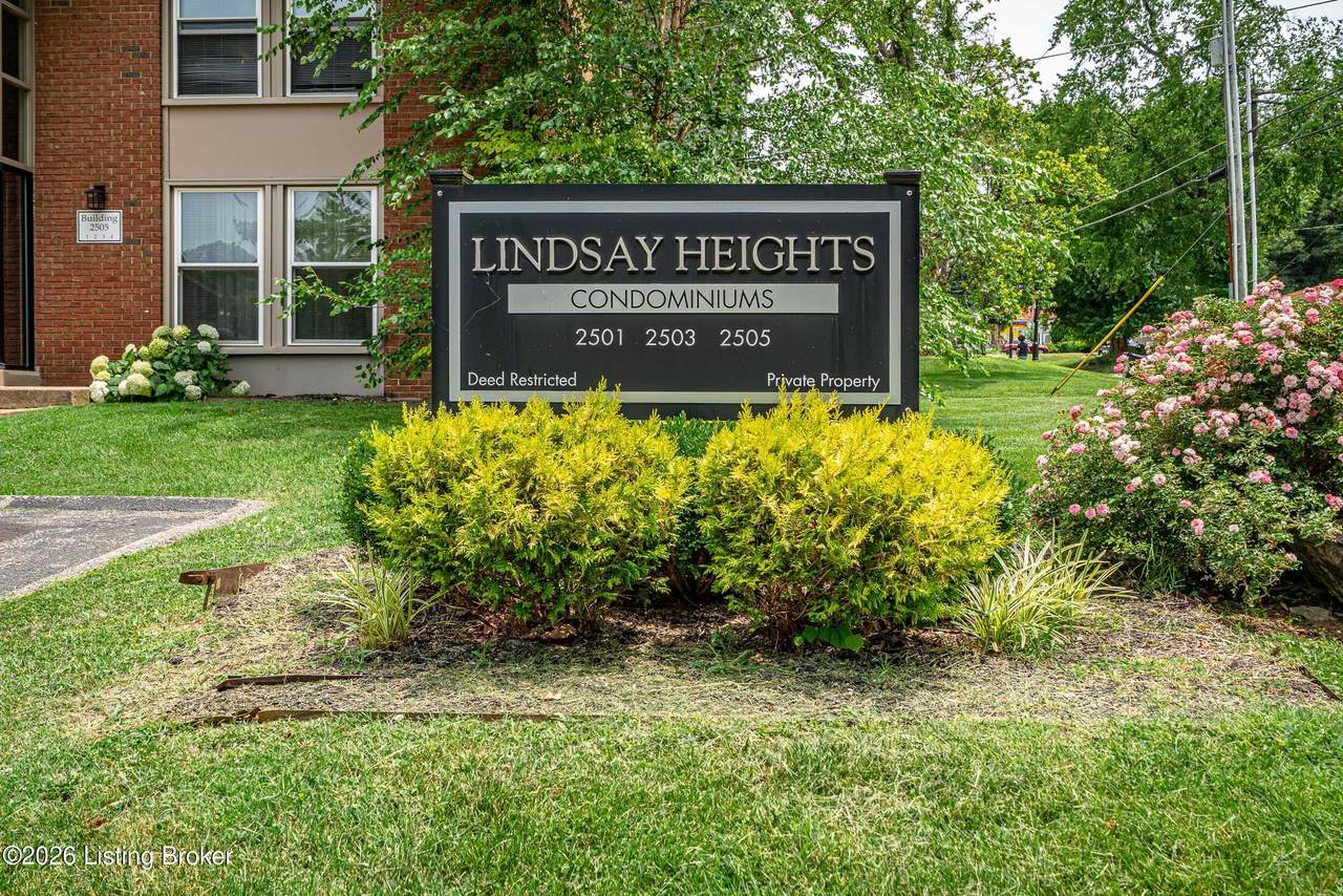 2505 Lindsay Ave - Photo 1