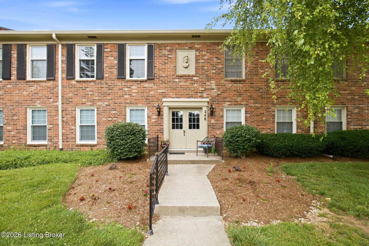 248 Stonehenge Dr - Photo 1