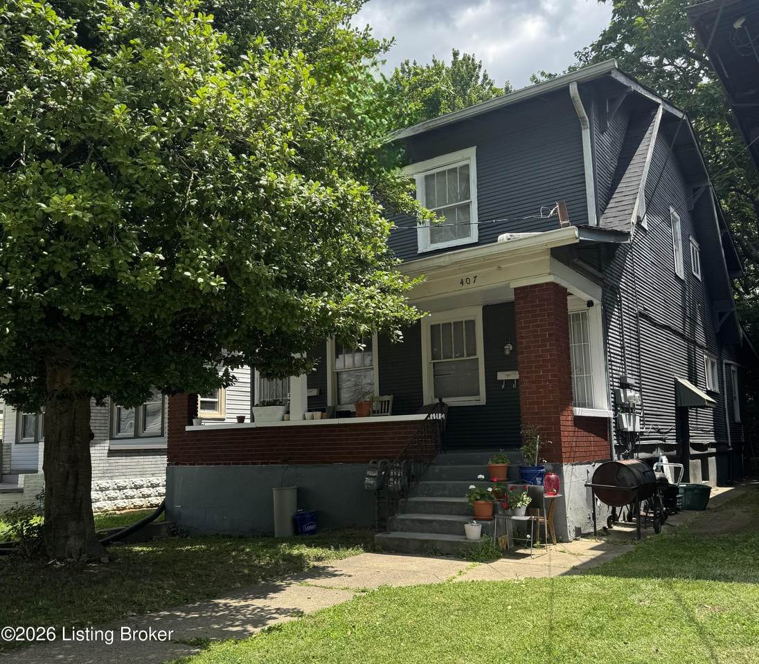 407 39th St - Photo 1