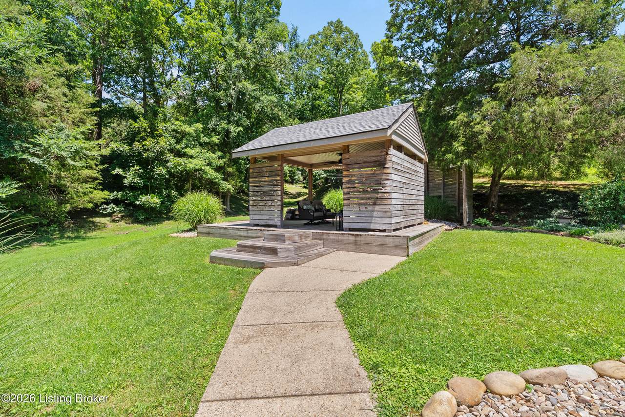 https://bt-photos.global.ssl.fastly.net/louisville/1280_boomver_1_1721118-2.jpg