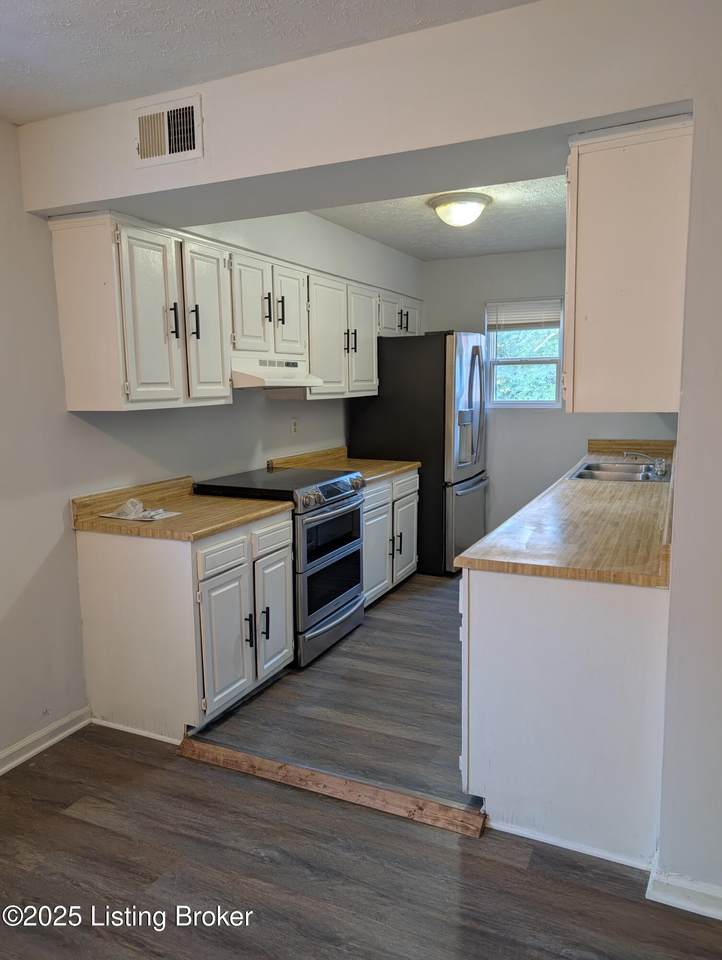 3224 Springfield Dr - Photo 1