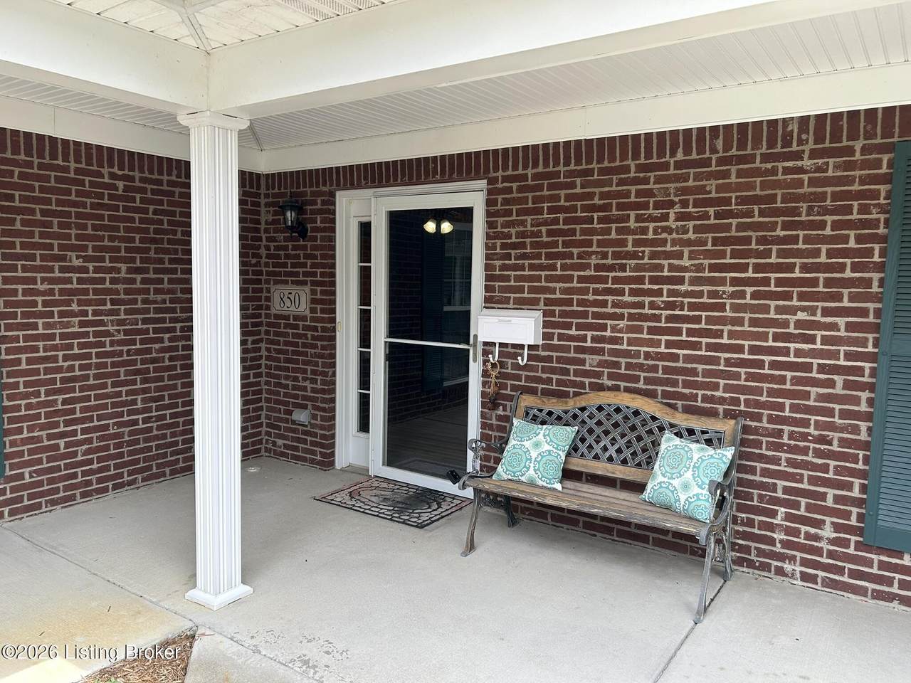 https://bt-photos.global.ssl.fastly.net/louisville/1280_boomver_1_1721255-2.jpg
