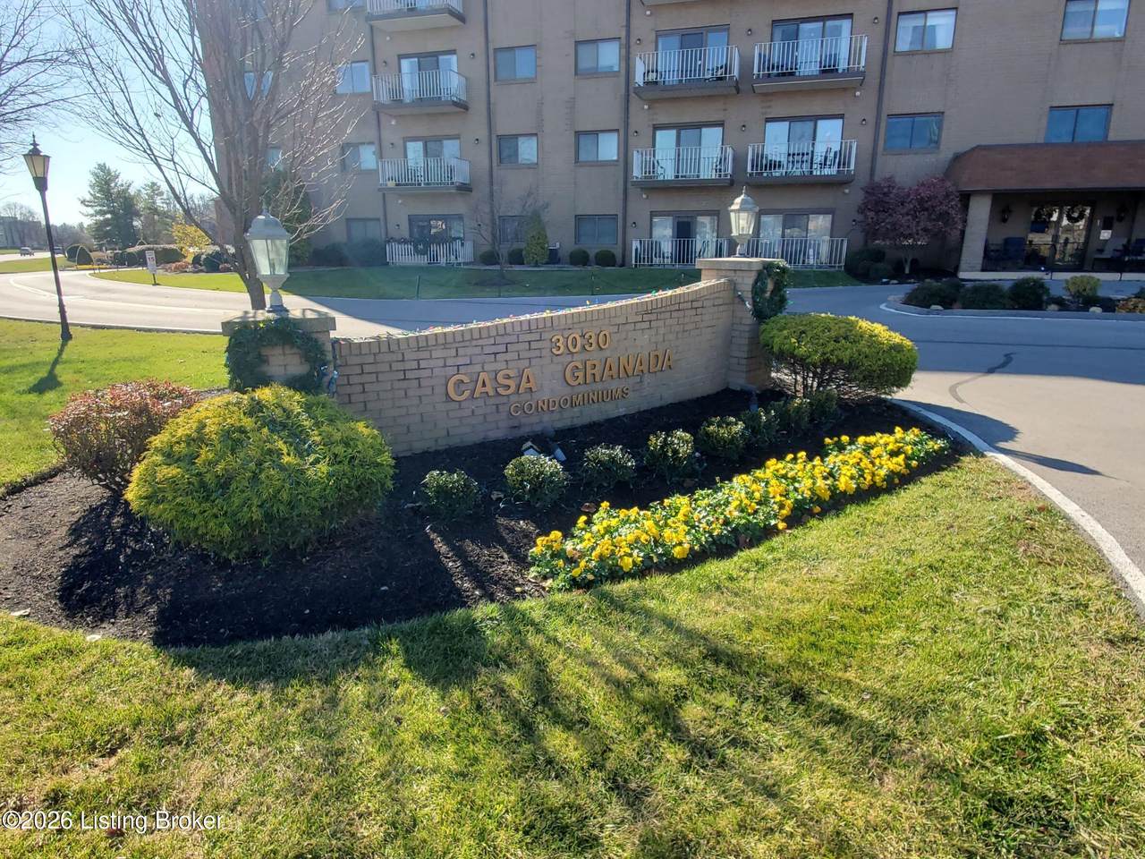 3030 Breckenridge Ln - Photo 1