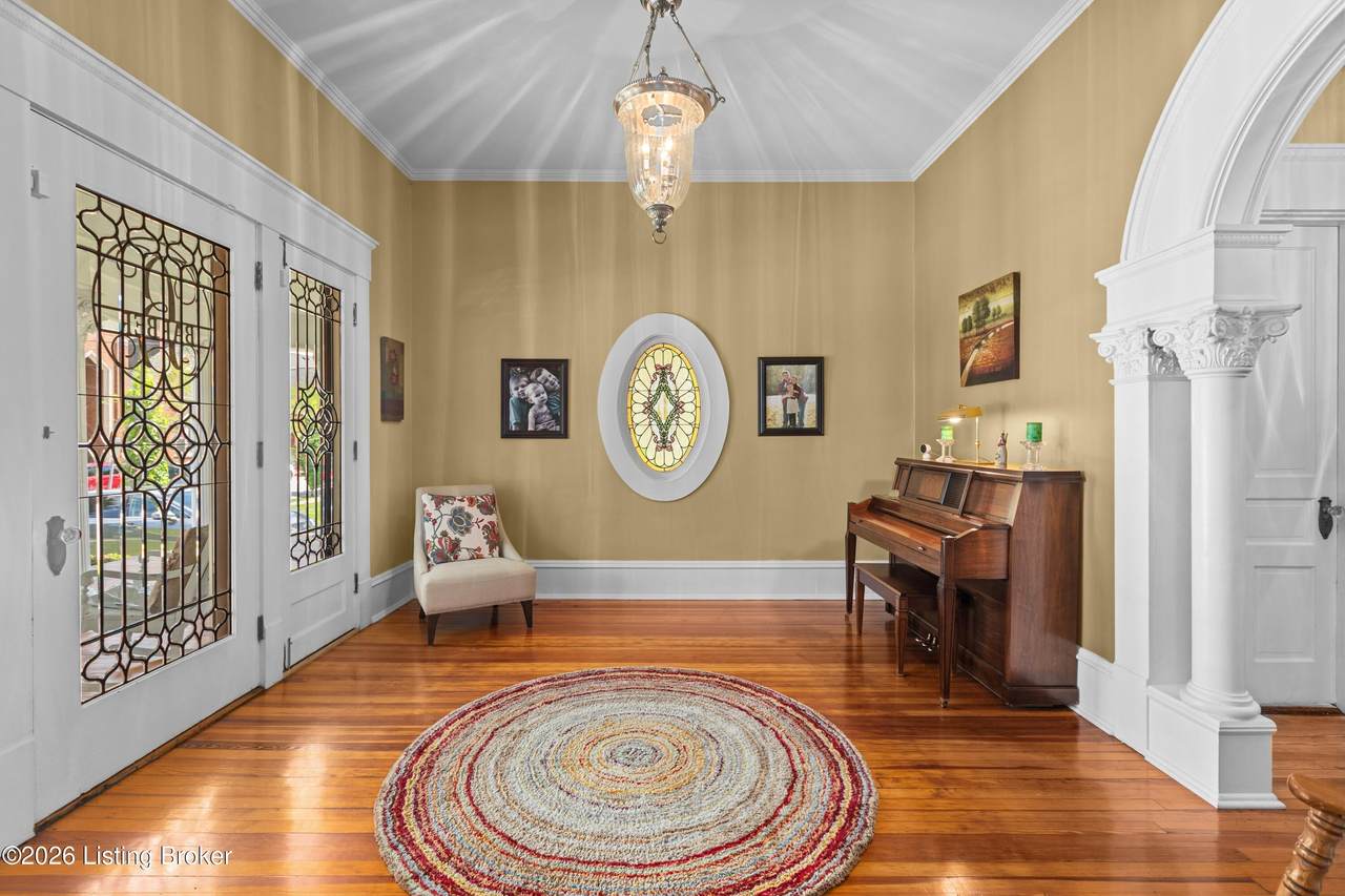 https://bt-photos.global.ssl.fastly.net/louisville/1280_boomver_1_1721860-2.jpg