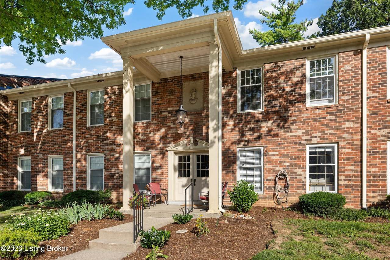 324 Stonehenge Dr - Photo 1