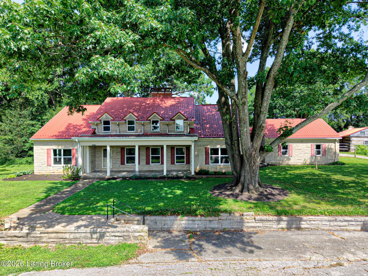 302 Eminence Pike - Photo 1