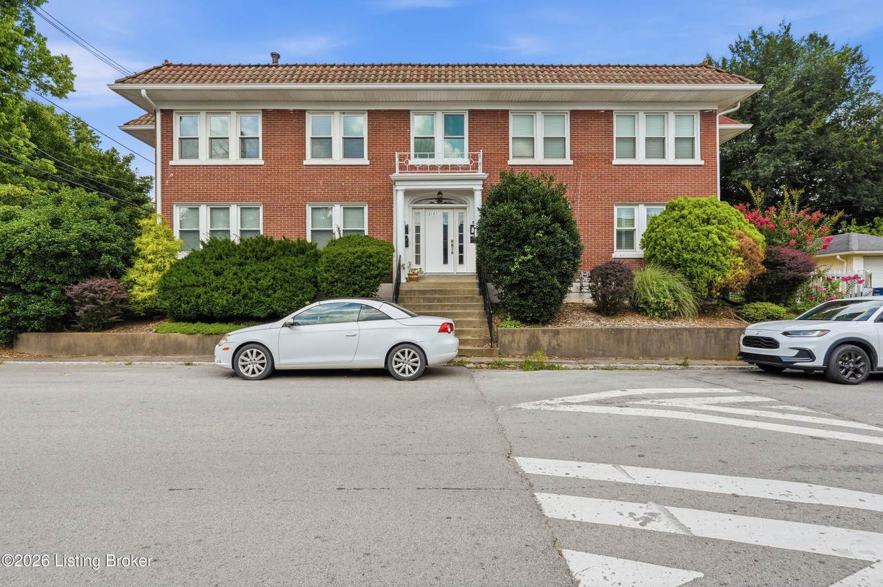 2123 Dorothy Ave - Photo 1