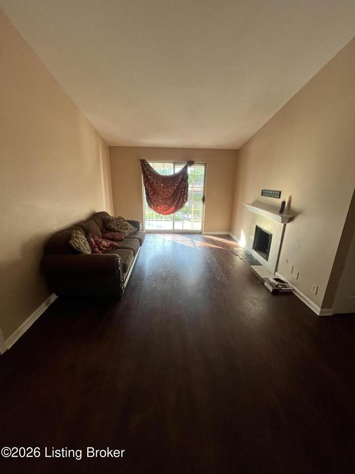 https://bt-photos.global.ssl.fastly.net/louisville/1280_boomver_1_1722307-2.jpg