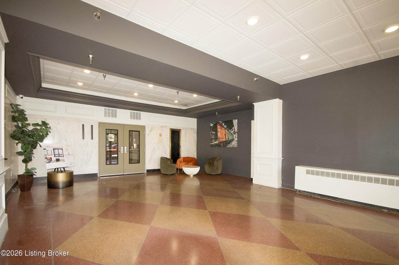 323 Broadway - Photo 1