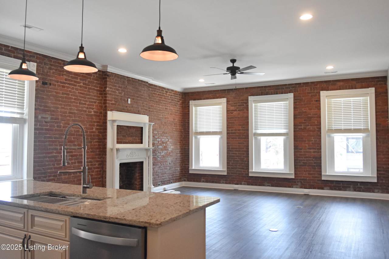 177 Pope St - Photo 1