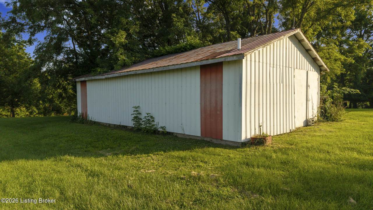 https://bt-photos.global.ssl.fastly.net/louisville/orig_boomver_1_1722534-2.jpg
