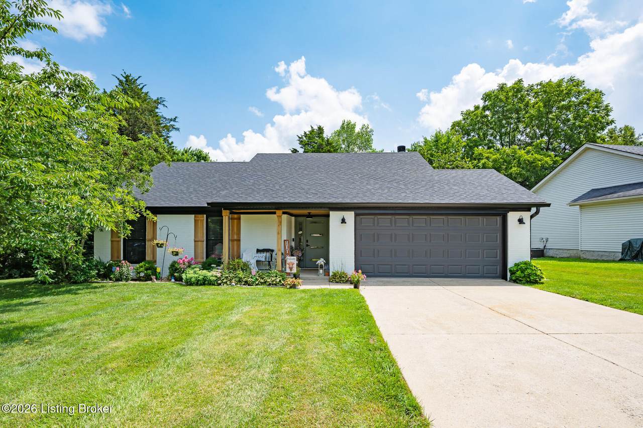 317 Woodland Lakes Dr - Photo 1