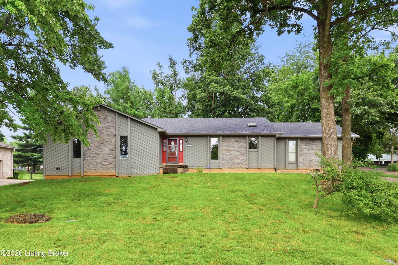 4417 Eagles Cove Ct - Photo 1