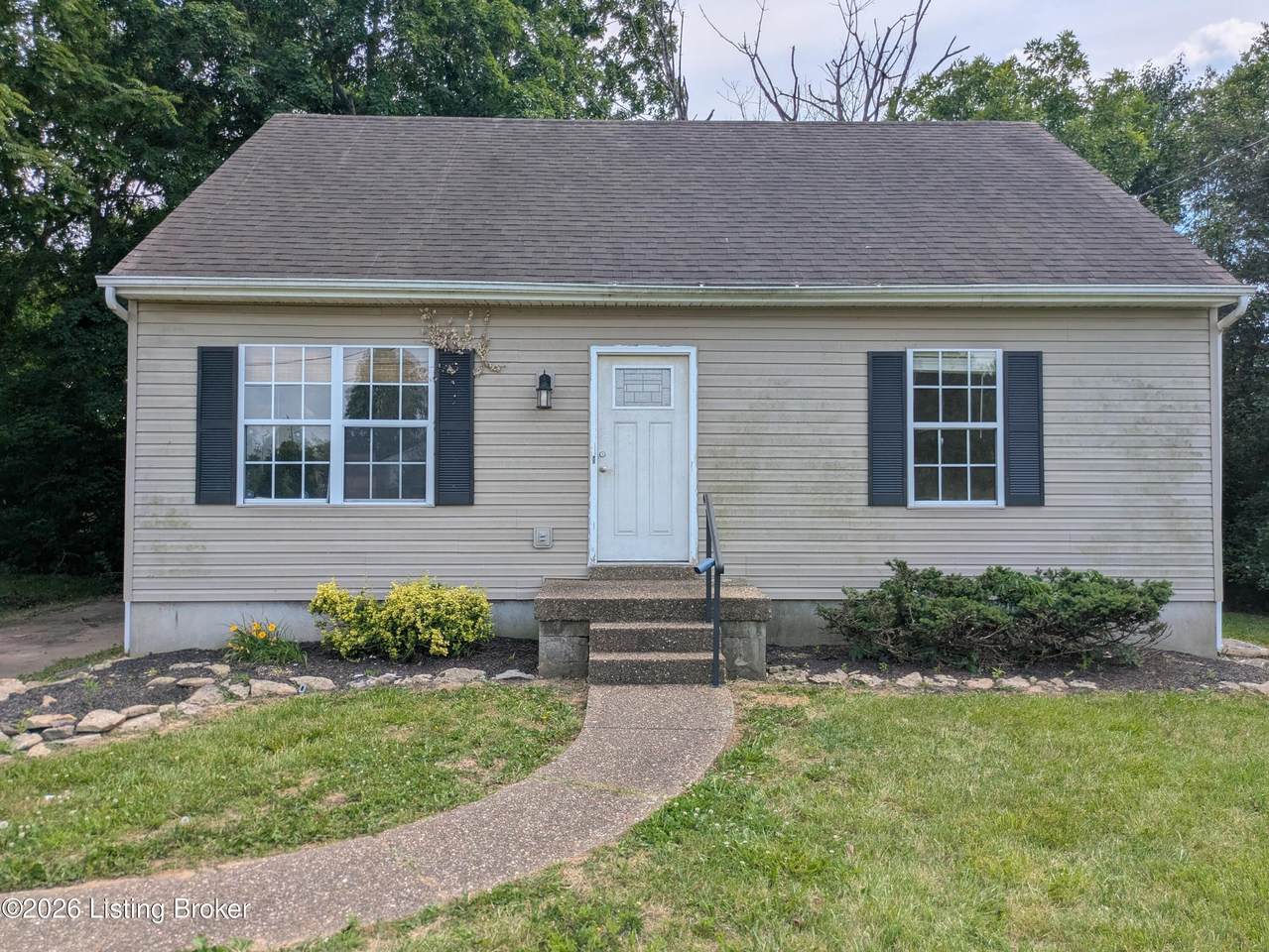 127 Clearview Dr - Photo 1