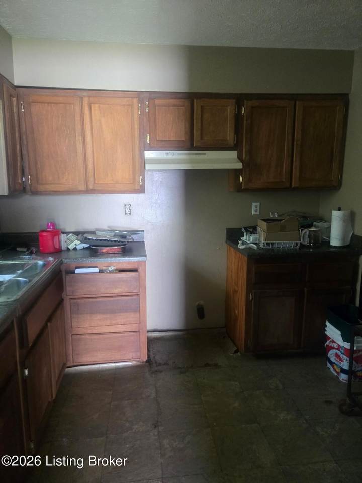 https://bt-photos.global.ssl.fastly.net/louisville/1280_boomver_1_1722690-2.jpg