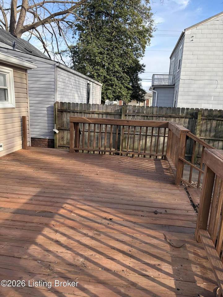 https://bt-photos.global.ssl.fastly.net/louisville/1280_boomver_1_1723536-2.jpg