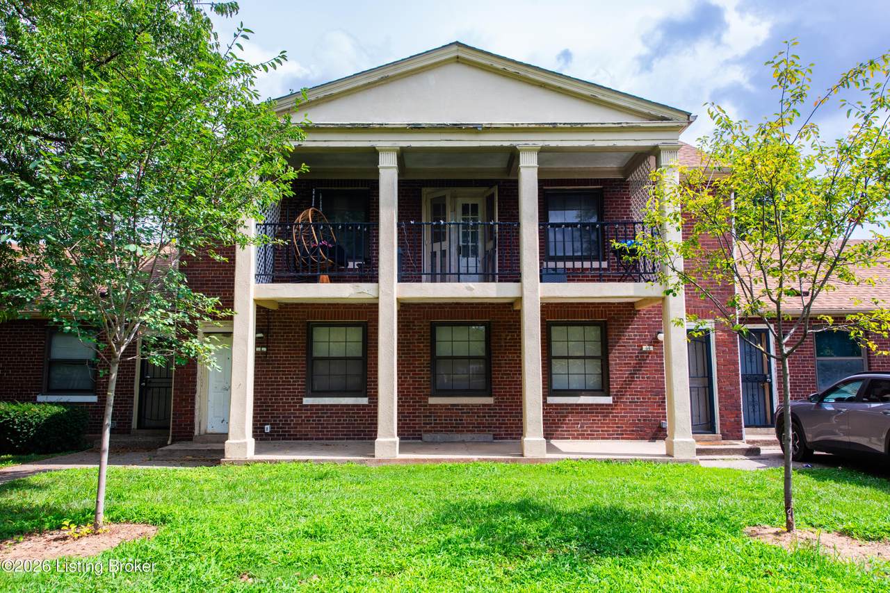 1 College Ct - Photo 1