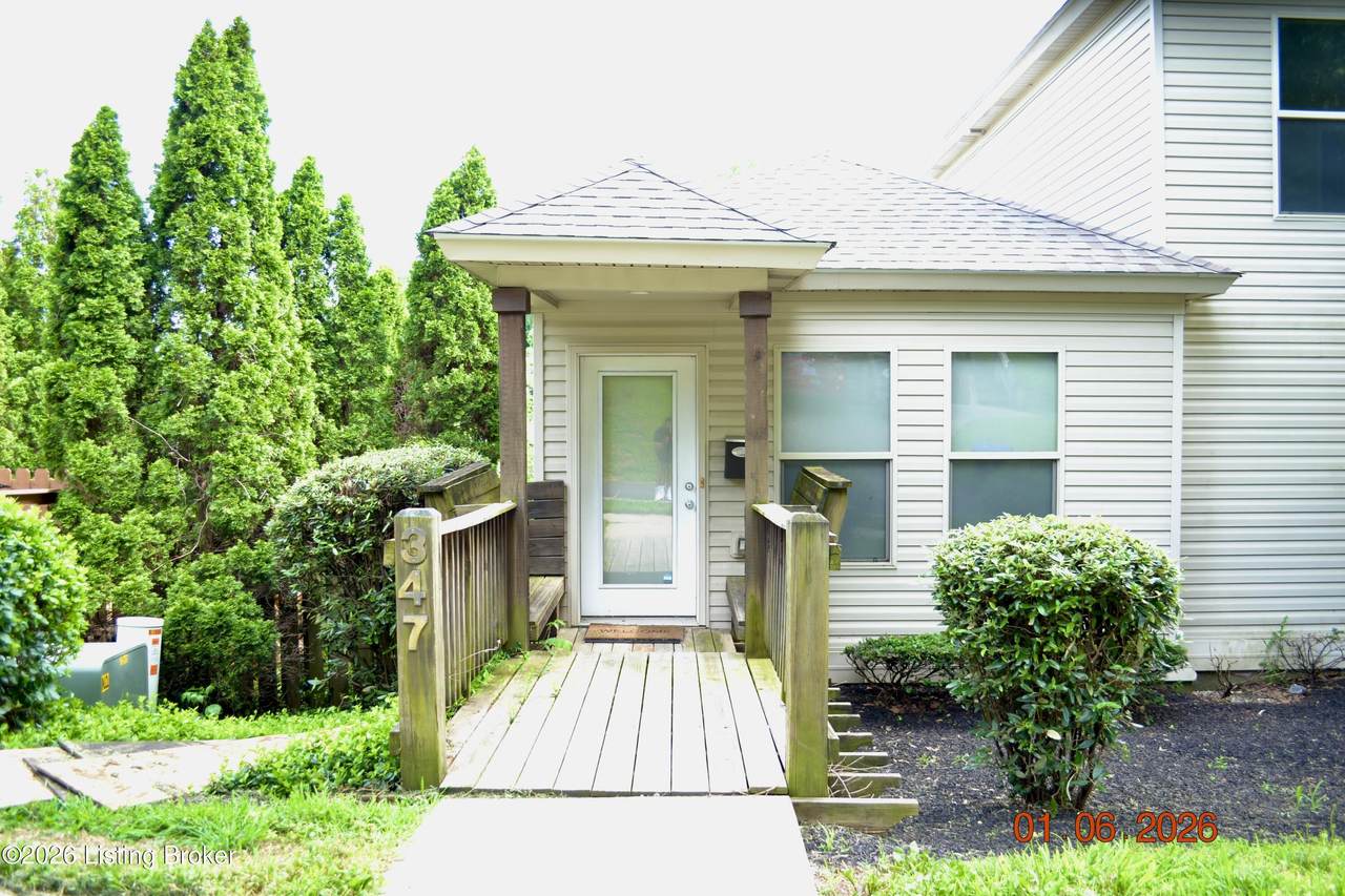 347 Kenilworth Rd - Photo 1