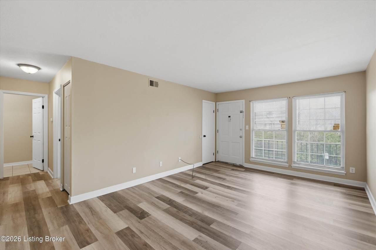 1972 Goldsmith Ln - Photo 1