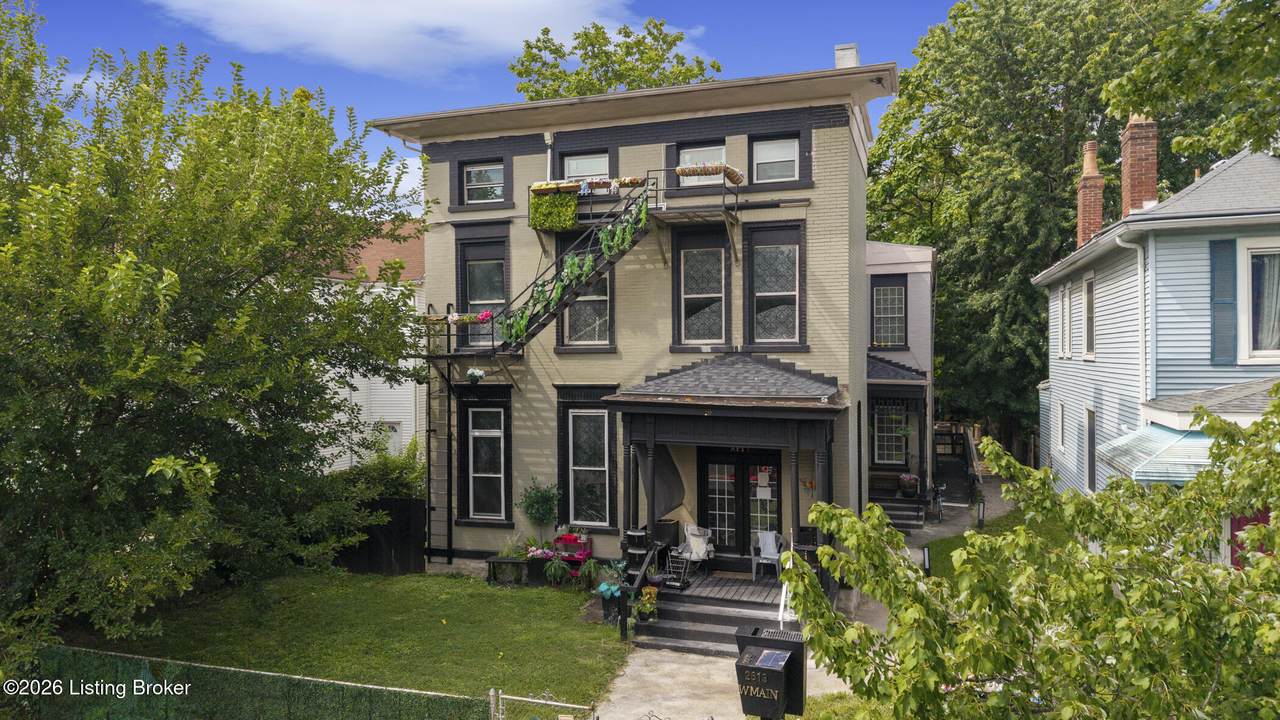 2613 Main St - Photo 1