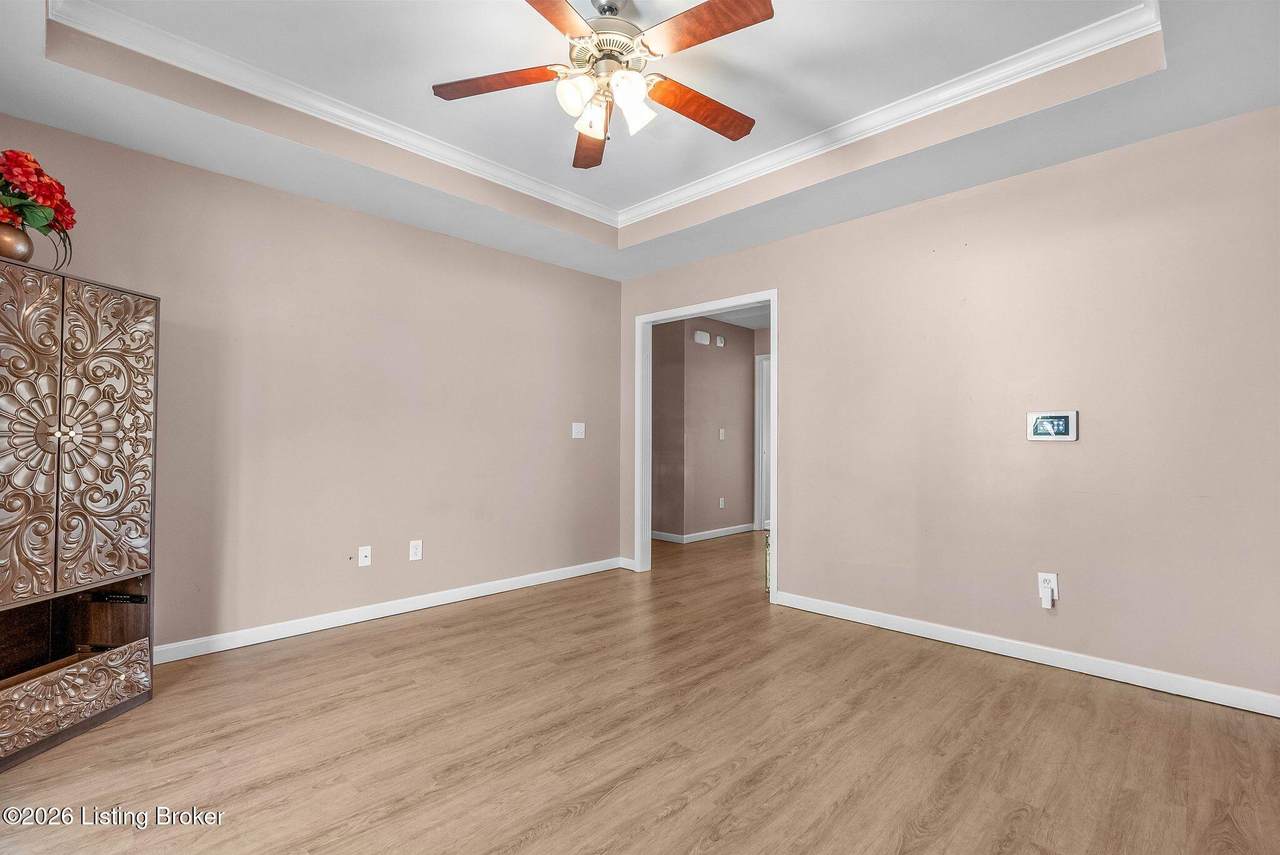 https://bt-photos.global.ssl.fastly.net/louisville/1280_boomver_1_1724678-2.jpg