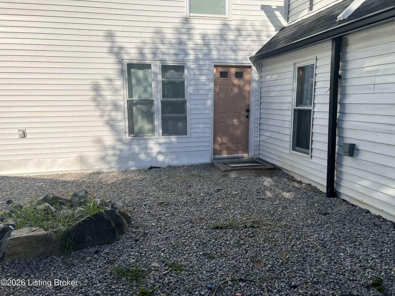 4813 Manslick Rd - Photo 1