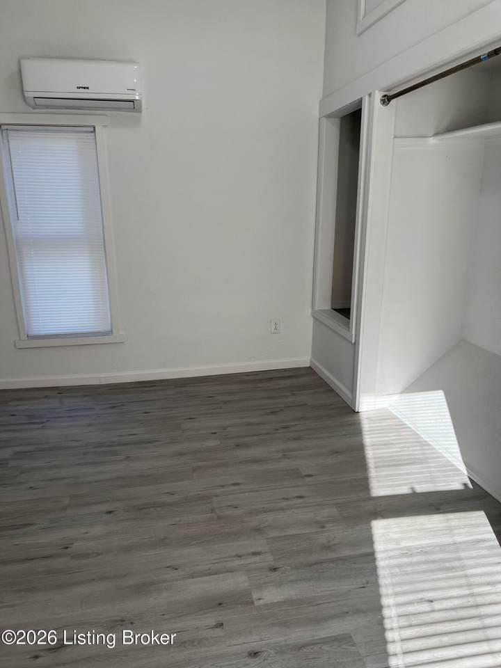 https://bt-photos.global.ssl.fastly.net/louisville/1280_boomver_1_1725144-2.jpg