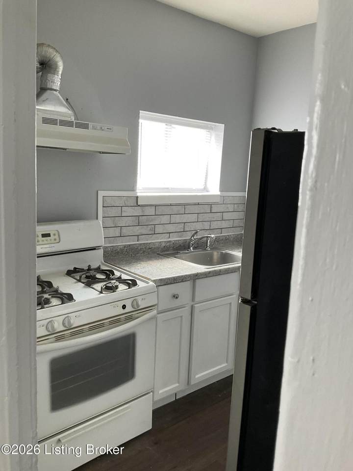 https://bt-photos.global.ssl.fastly.net/louisville/1280_boomver_1_1725146-2.jpg