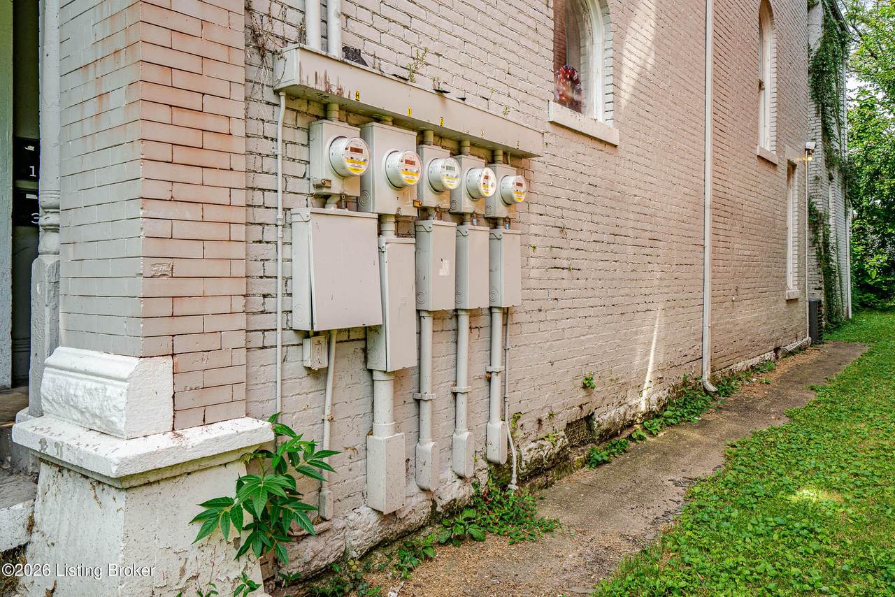https://bt-photos.global.ssl.fastly.net/louisville/1280_boomver_1_1725862-2.jpg
