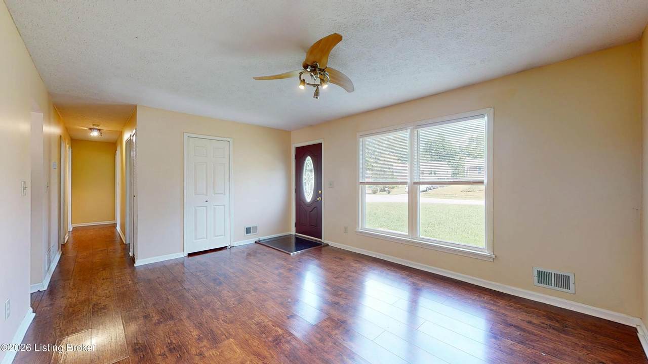 https://bt-photos.global.ssl.fastly.net/louisville/1280_boomver_1_1725928-2.jpg