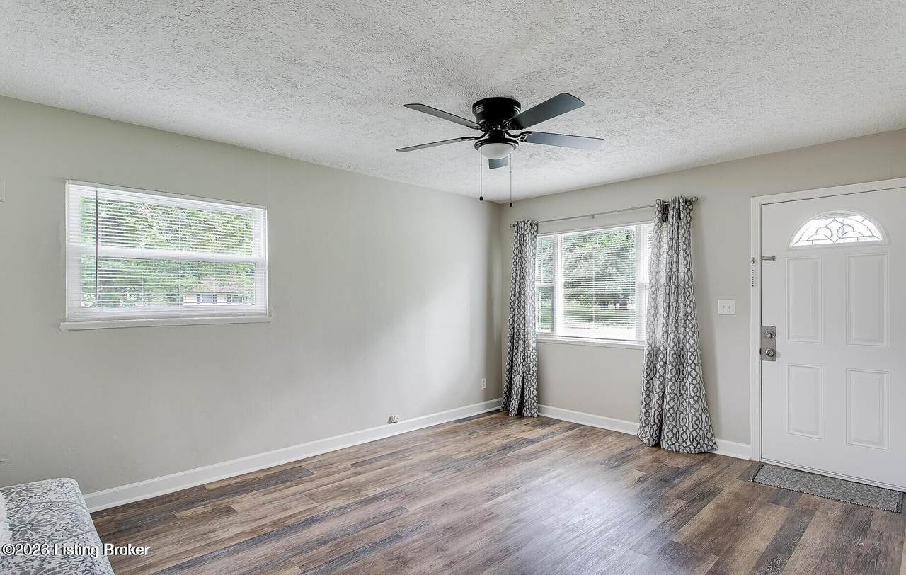 https://bt-photos.global.ssl.fastly.net/louisville/1280_boomver_1_1726005-2.jpg
