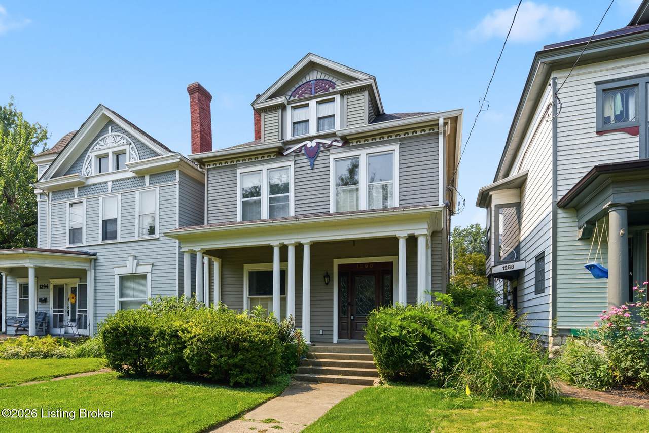 1290 Everett Ave - Photo 1