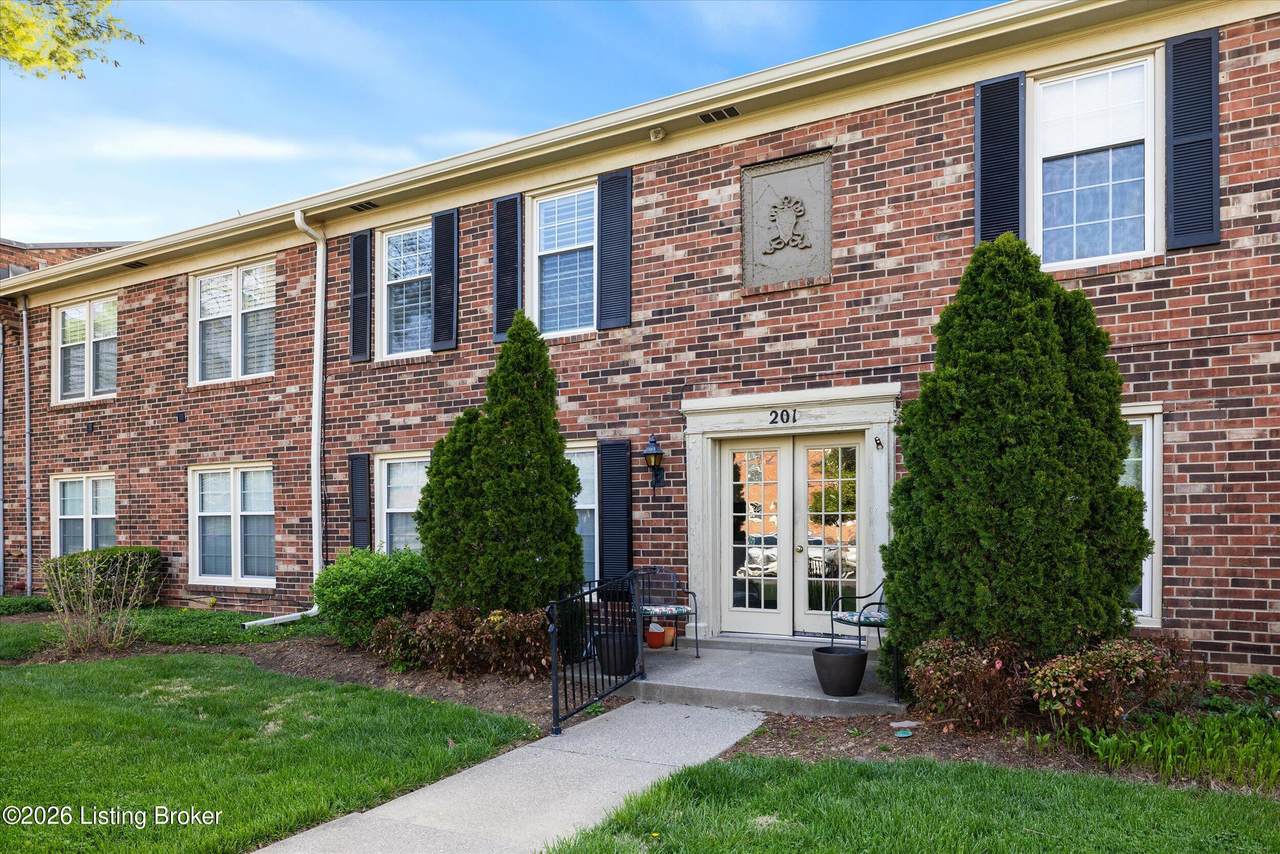 201 Ramsgate Gardens Ct - Photo 1