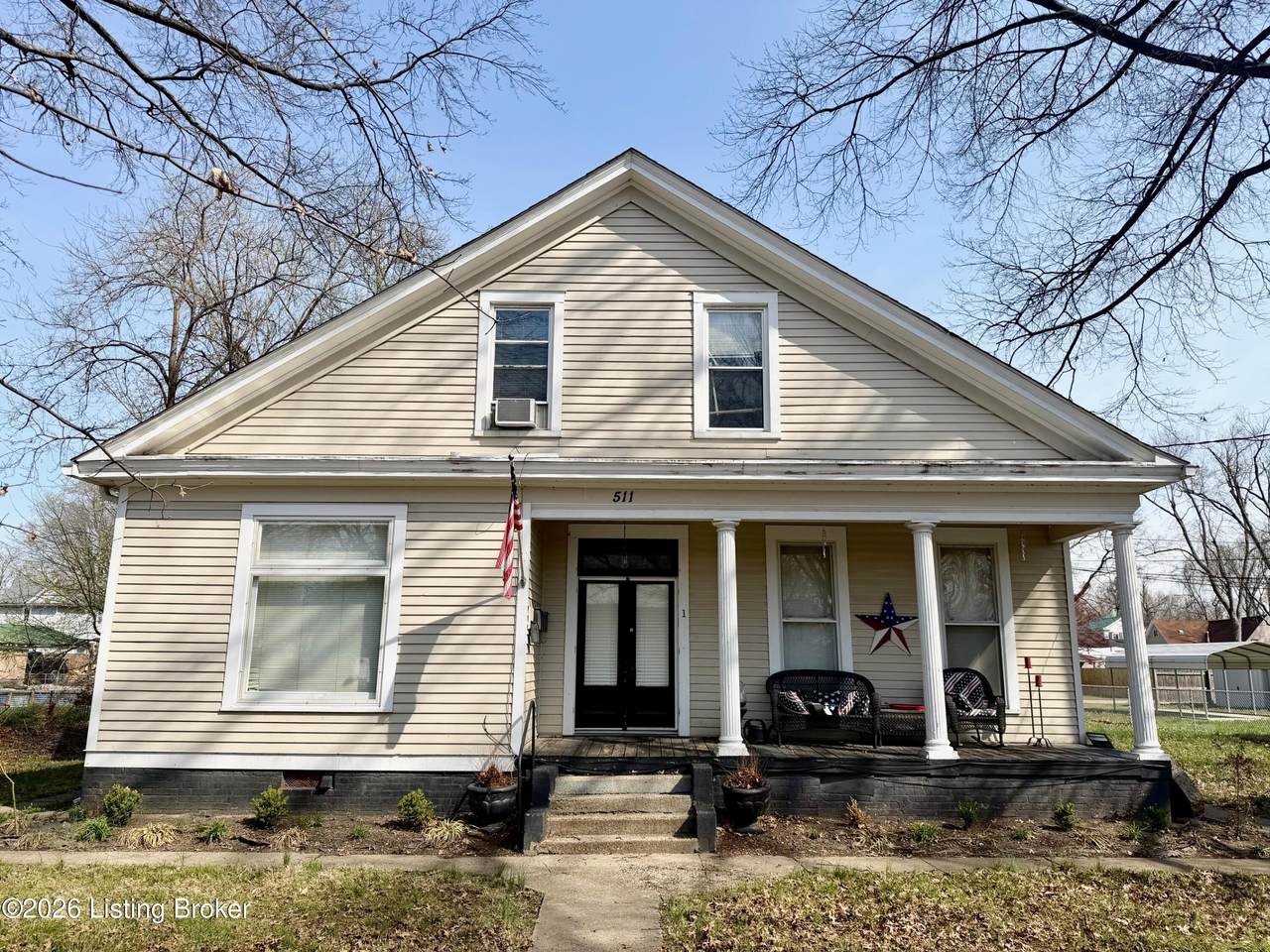 511 Harrison Ave - Photo 1