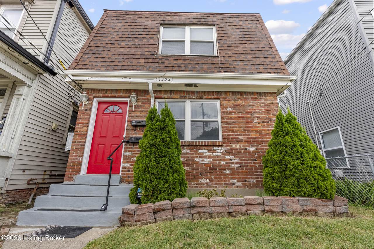 1352 Preston St - Photo 1