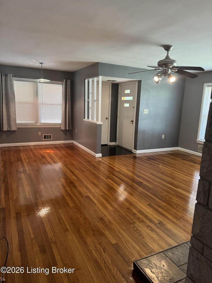 https://bt-photos.global.ssl.fastly.net/louisville/1280_boomver_1_1727250-2.jpg