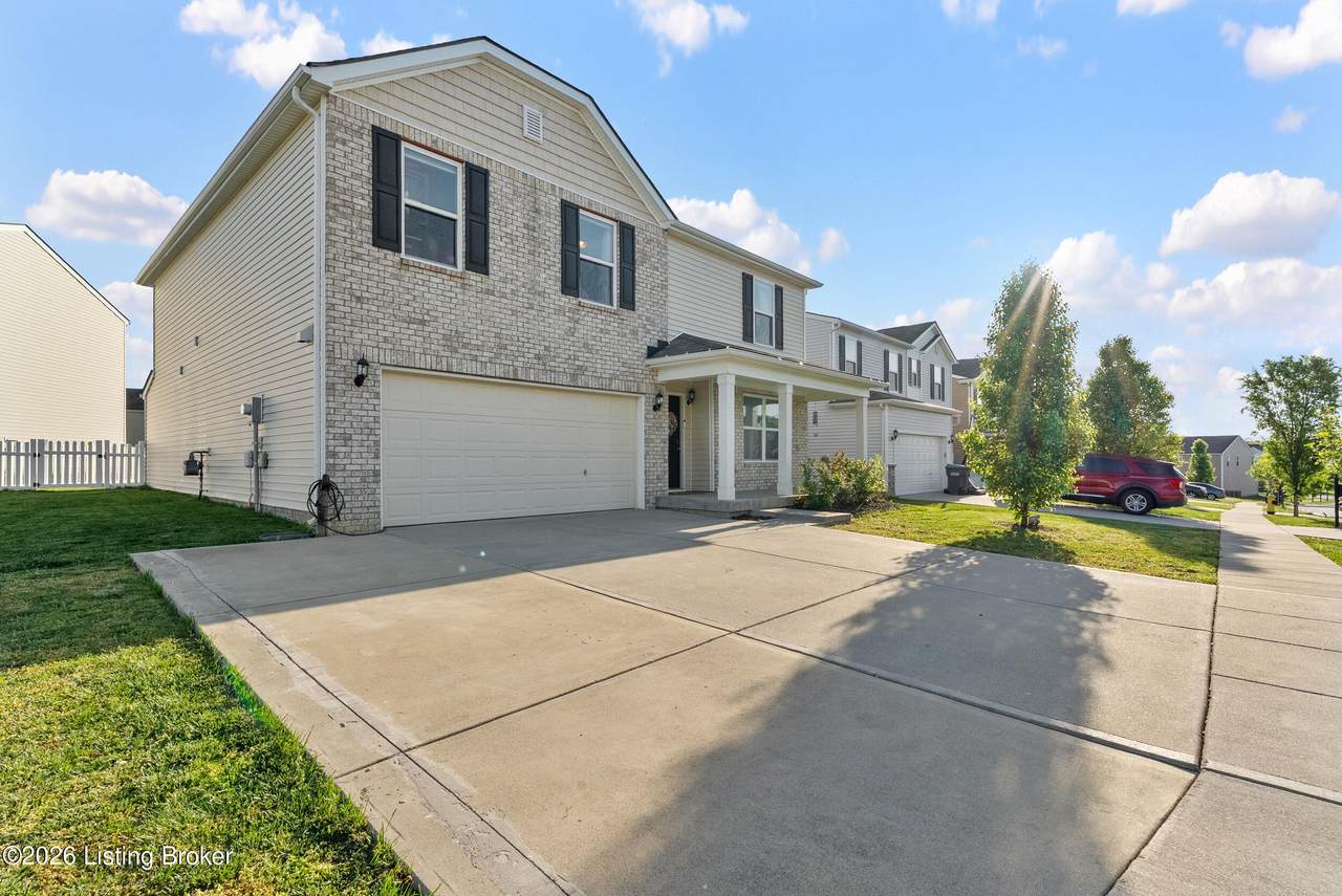11723 Trottingham Cir - Photo 1