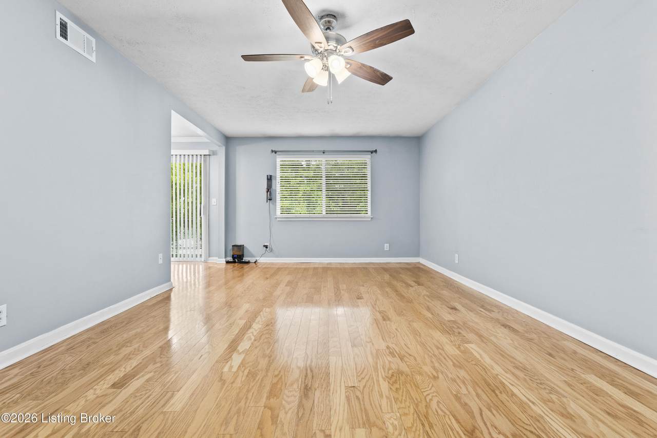 https://bt-photos.global.ssl.fastly.net/louisville/1280_boomver_1_1727417-2.jpg