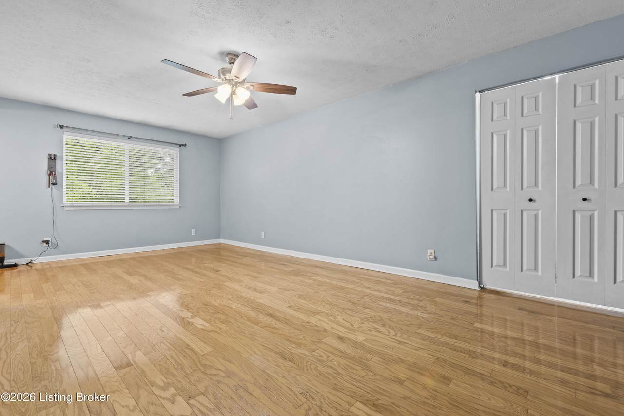 https://bt-photos.global.ssl.fastly.net/louisville/1280_boomver_1_1727417-2.jpg