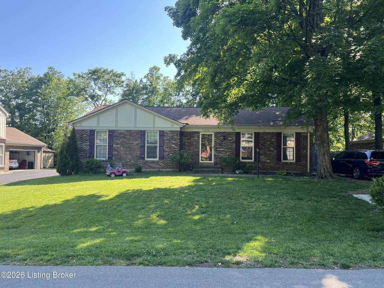 1302 Pollitt Ct - Photo 1