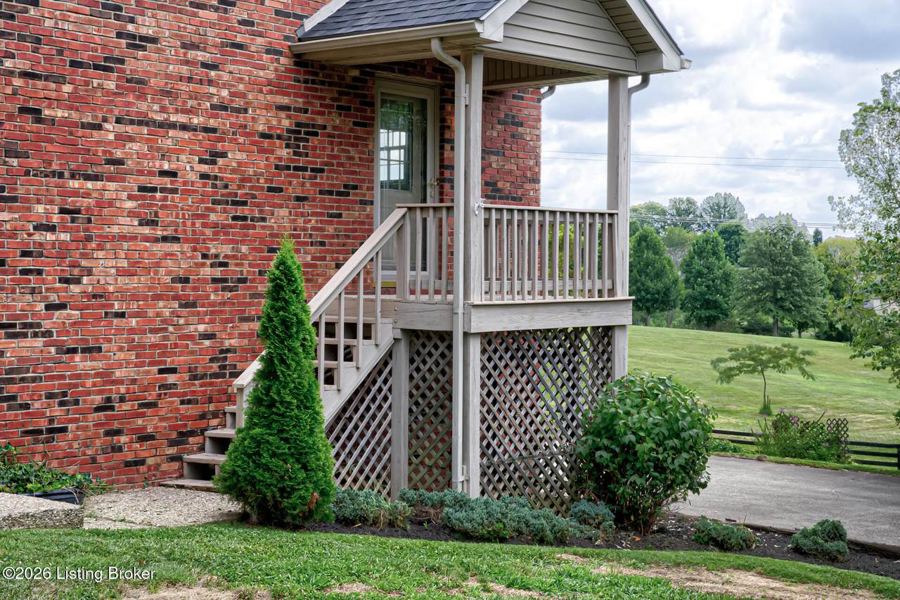 https://bt-photos.global.ssl.fastly.net/louisville/1280_boomver_1_1727771-2.jpg