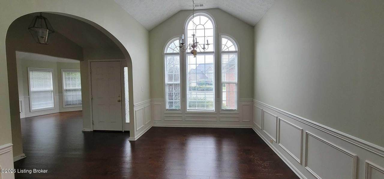 https://bt-photos.global.ssl.fastly.net/louisville/1280_boomver_1_1727933-2.jpg