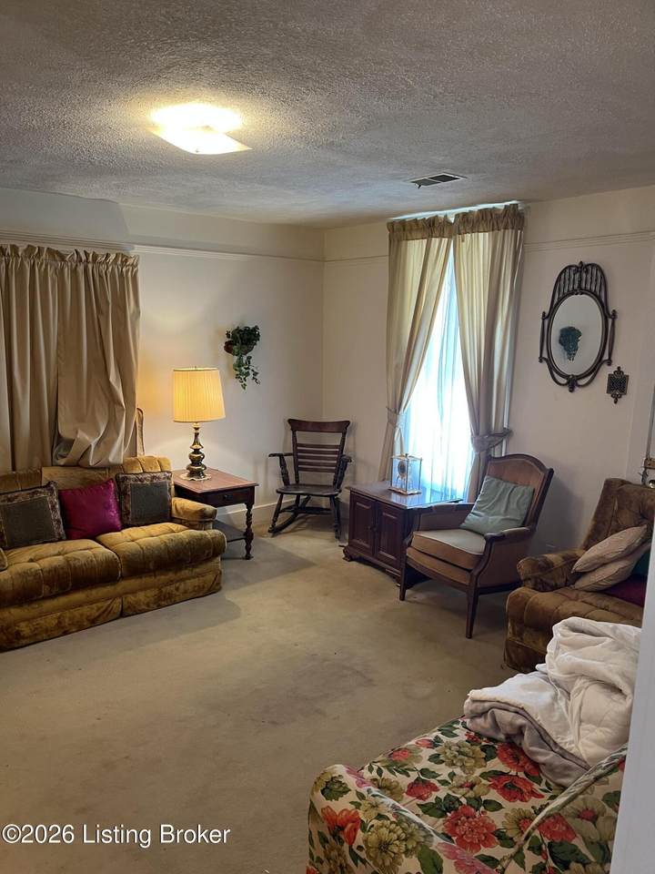 https://bt-photos.global.ssl.fastly.net/louisville/1280_boomver_1_1727954-2.jpg