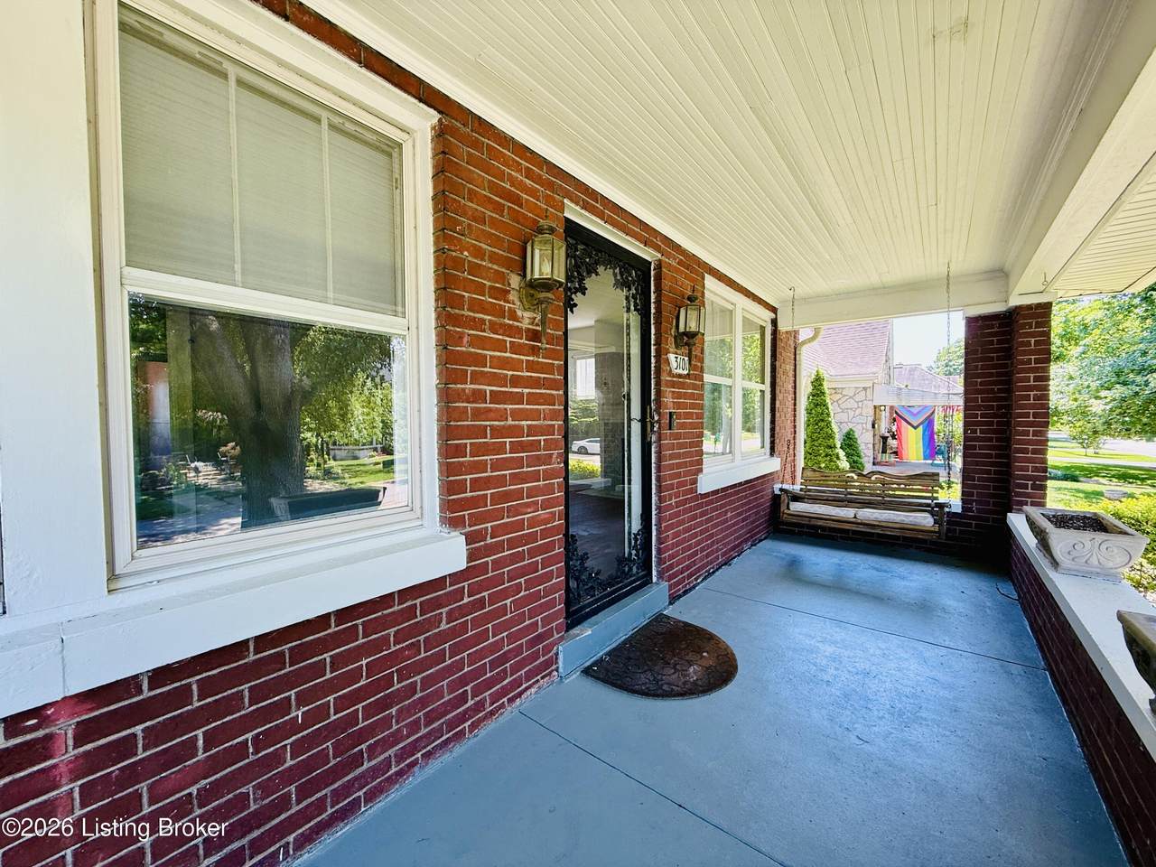 https://bt-photos.global.ssl.fastly.net/louisville/1280_boomver_1_1728000-2.jpg
