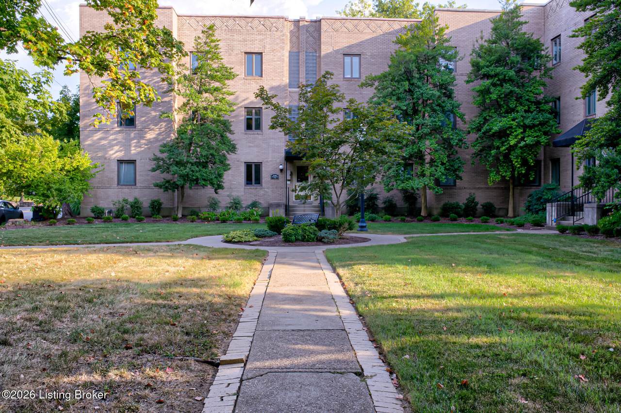 2126 Village Dr - Photo 1